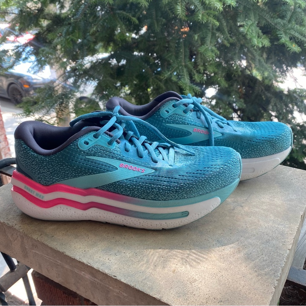 Brooks Ghost Max 2 Running Shoes